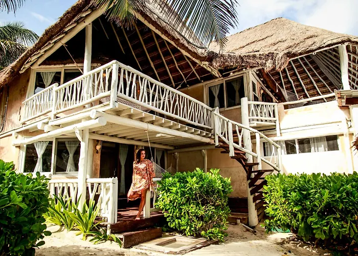 Estrellas - Located At The Party Zone Hotel Tulum