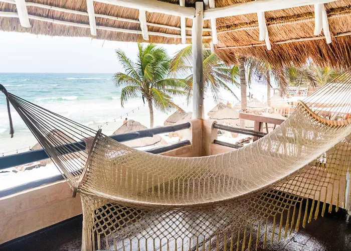 Estrellas - Located At The Party Zone Hotel 4*