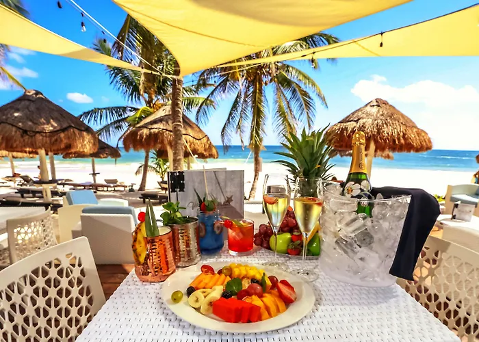 Estrellas - Located At The Party Zone Hotel Tulum