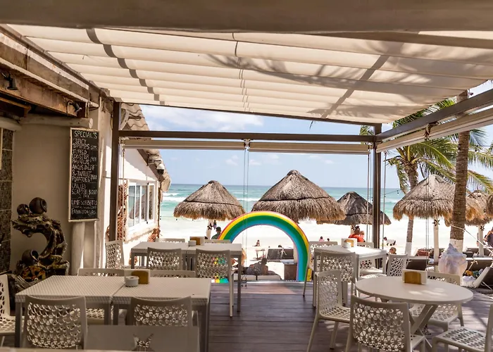 Estrellas - Located At The Party Zone