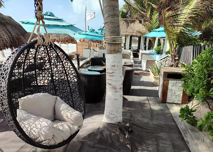 Estrellas - Located At The Party Zone Hotel 4*
